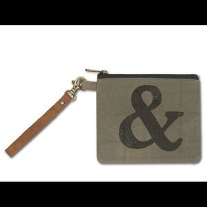 🌼 NEW ARRIVAL 🌼 ....... AMPERSAND WRISTLET
